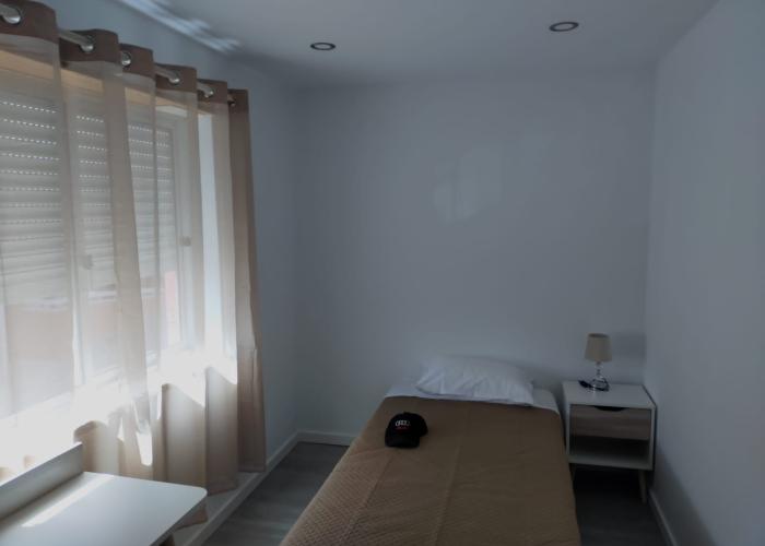 Quarto totalmente equipado Quarto totalmente equipado