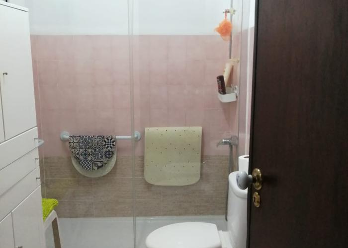 Quarto banho  c/ base chuveiro