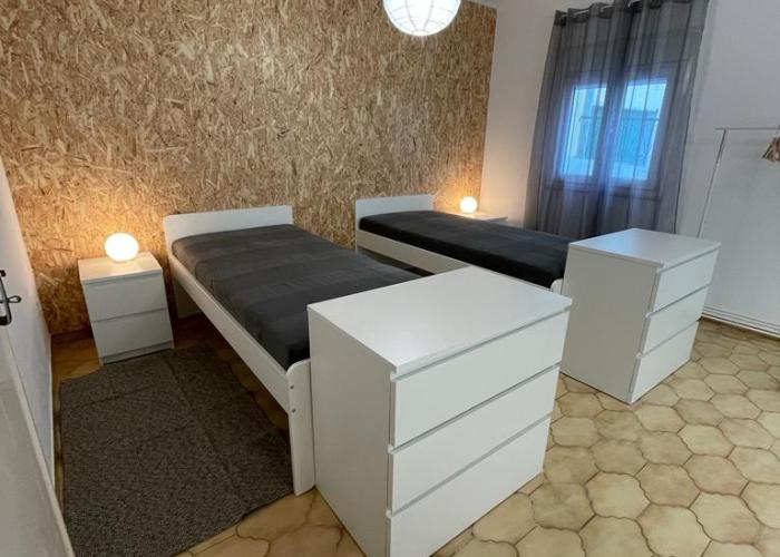 Twin Room Twin Room