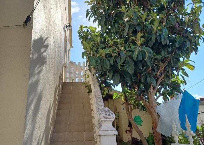 Escada acesso direto rua e quarto Escada acesso direto rua e quarto