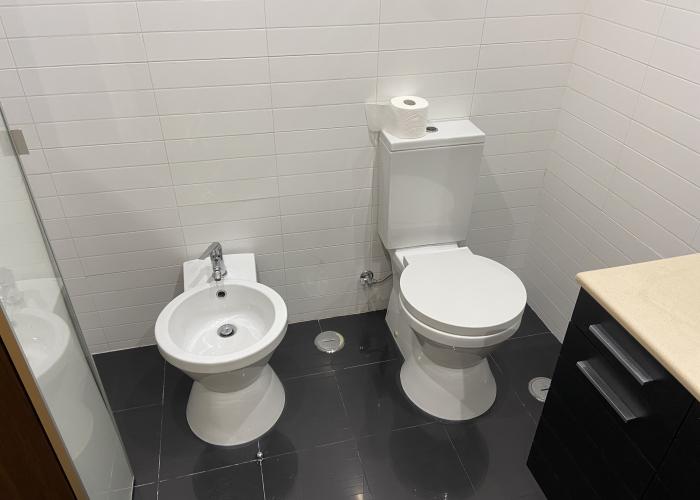 WC WC