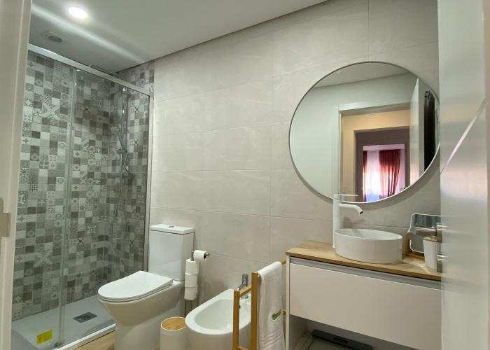 wc1-secador de cabelo e balança