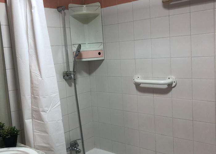 WC WC
