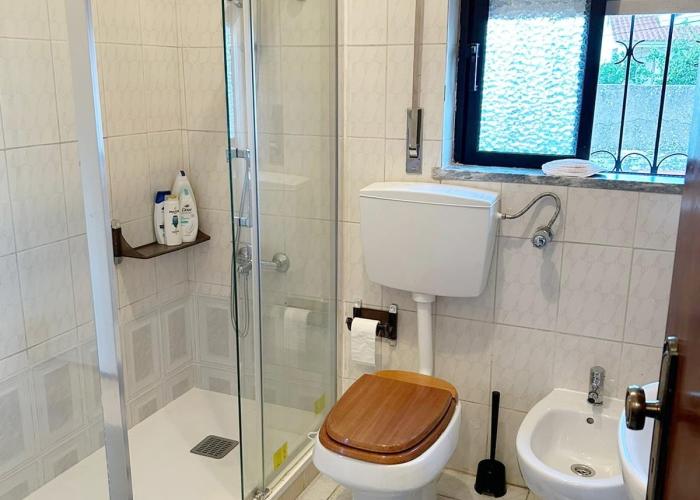 WC WC