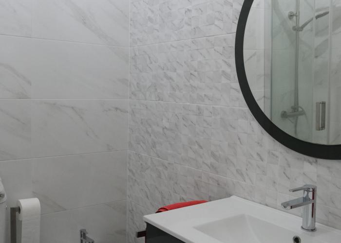 Casa de banho 1 / Bathroom 1