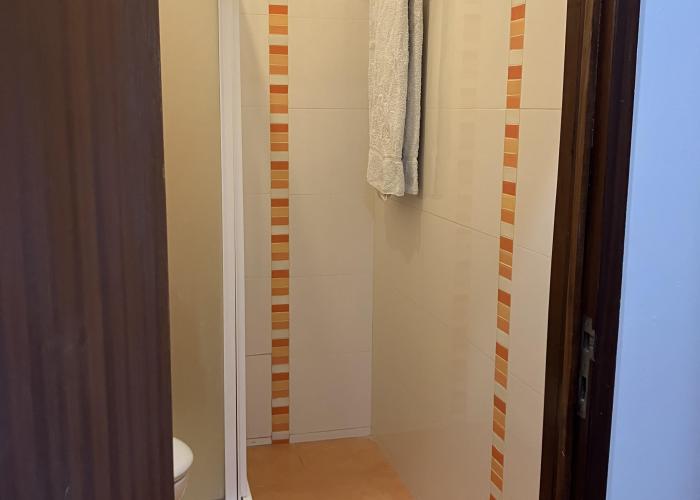 WC WC