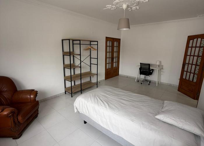 Quarto Mobilado 
