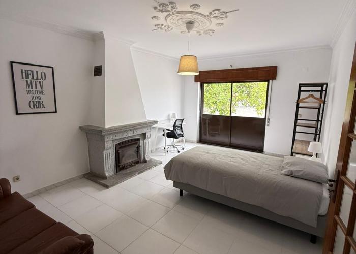 Quarto Mobilado 