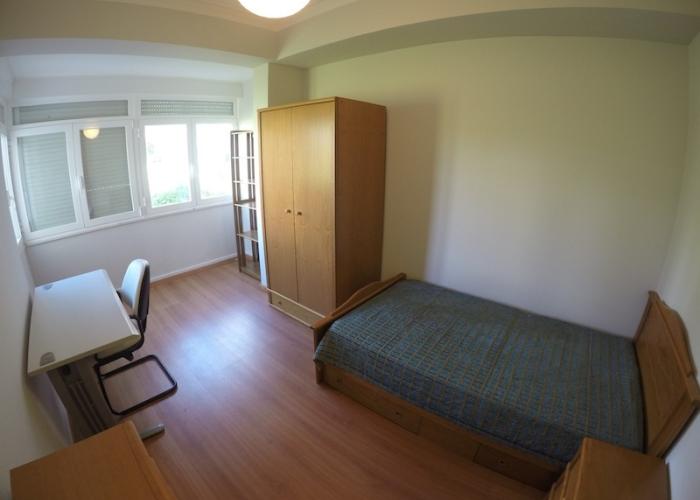 Room4