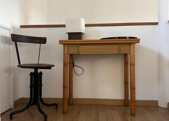 quarto 2 mesa