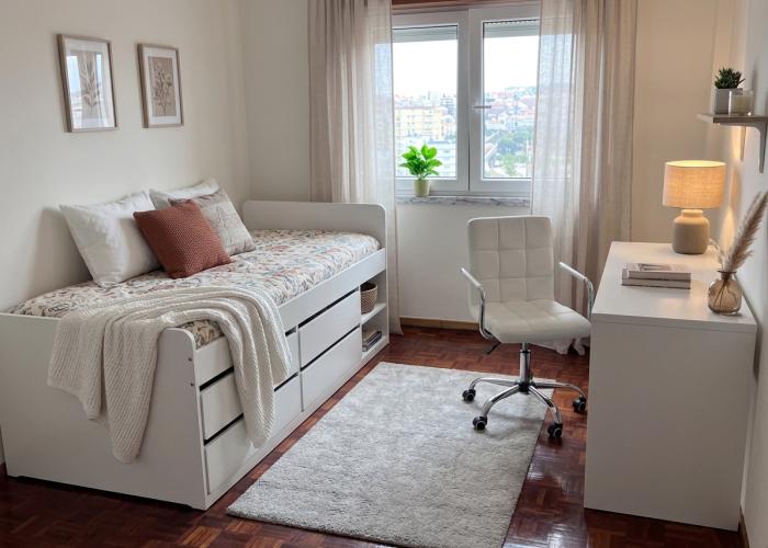 Quarto 1 - Individual para Raparigas/Senhoras