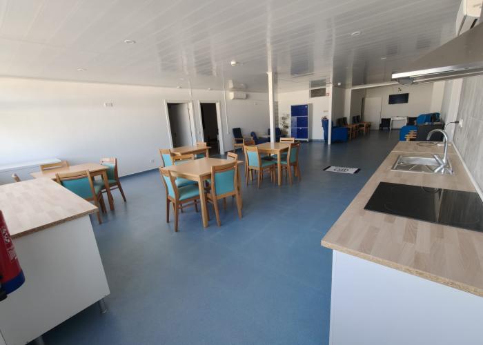 Cozinha e sala refeição 