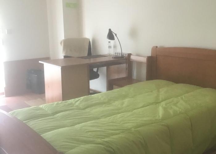 Cama no quarto 