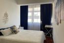 Quarto com cama de casal