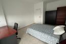 Quarto 19m2 com cama casal e acesso a varanda
