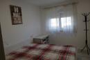 Quarto de casal, com roupeiro