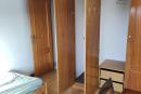 Quarto pequeno armario