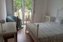Quarto maior com cama de casal