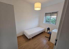 Quarto pequeno