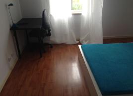 Quarto  em Caparica