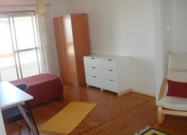Quarto  em Caparica
