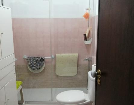 Quarto banho  c/ base chuveiro