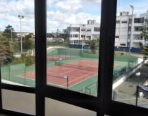 Vista da cozinha e sala